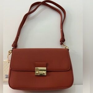 Chic‎ Kayla and Ava small shoulder bag with gold hardware